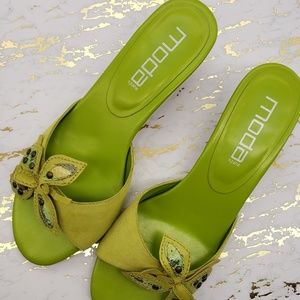 Moda Slip-On Sandals